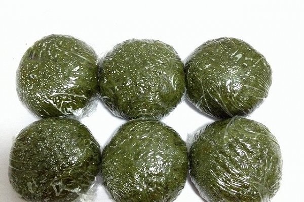 艾青青团