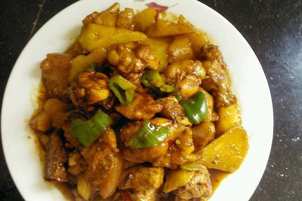 自制红烧五花肉鸡翅