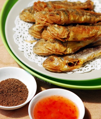双味油酥小黄鱼