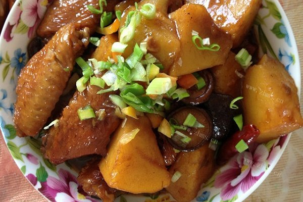 鸡翅炖土豆