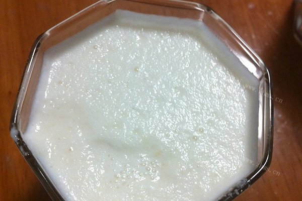 鲜美酸奶梨汁