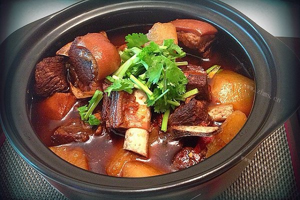 川味砂锅之萝卜羊排