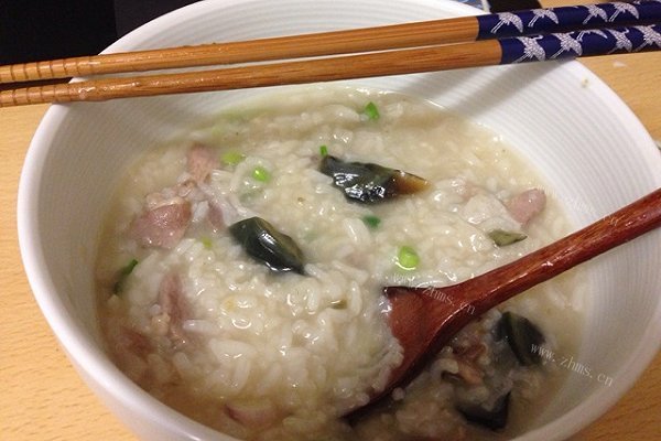 皮蛋瘦肉粥