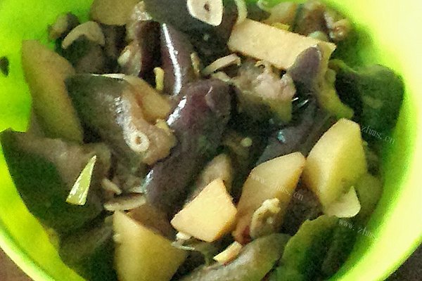 自制土豆炖茄子