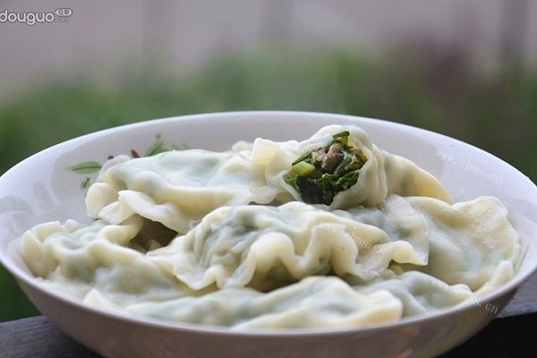 韭菜猪肉大馅儿饺