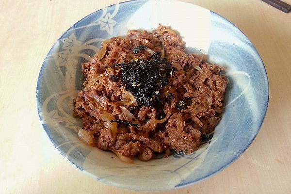 美味的牛肉饭