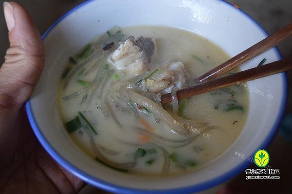 鱼肉红薯粉丝汤