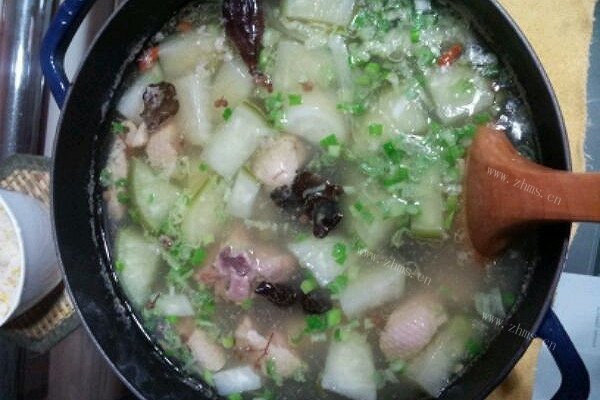 酸萝卜炖鸭