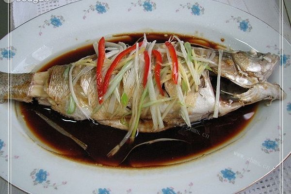 清蒸鲈鱼