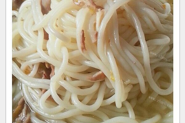 家常酸汤肥牛米线