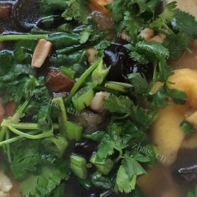 丸子菌菇肉片三鲜汤