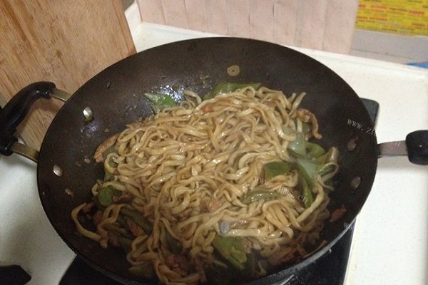 美味豆角焖面