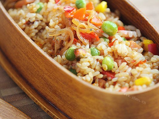 家常甜辣酱剁椒炒饭