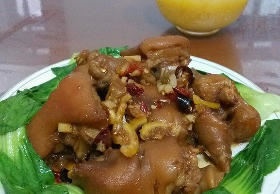 果香酸辣猪蹄