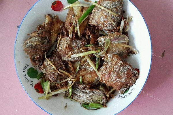 家常香煎带鱼(孜然味)