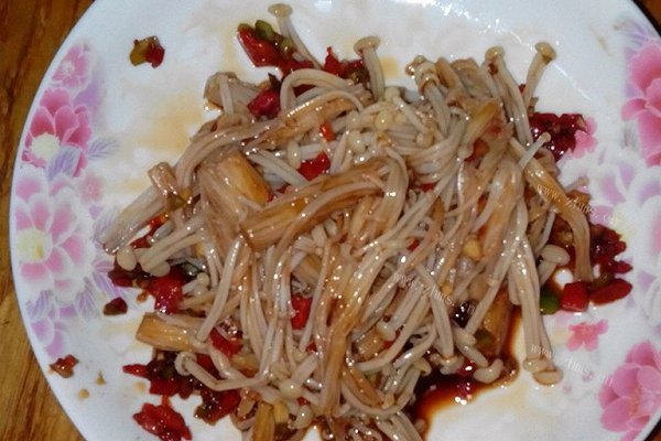简单凉拌金针菇