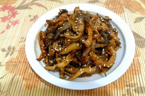 蘑菇的另类吃法-素版京酱肉丝