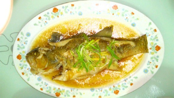 家常清蒸鲈鱼