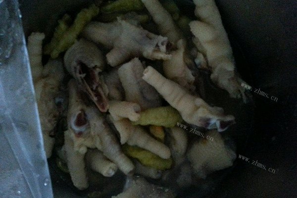 自制泡椒鸡爪