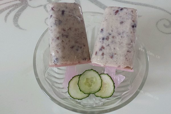 红豆牛奶冰激凌