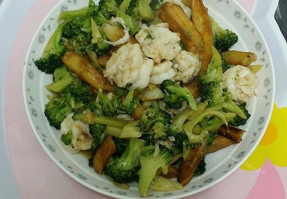 西兰花土豆条虾仁