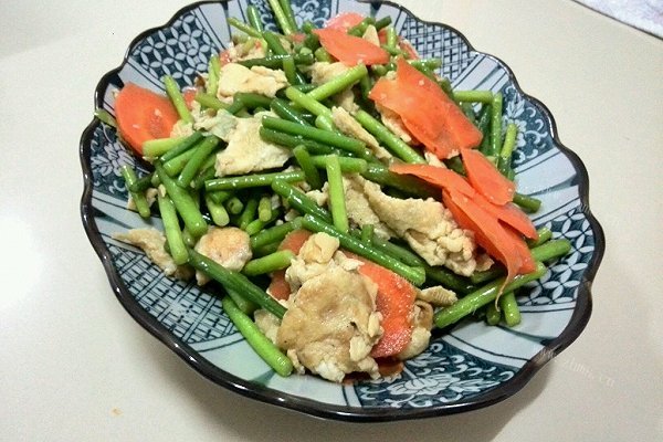 蒜薹炒鸡蛋