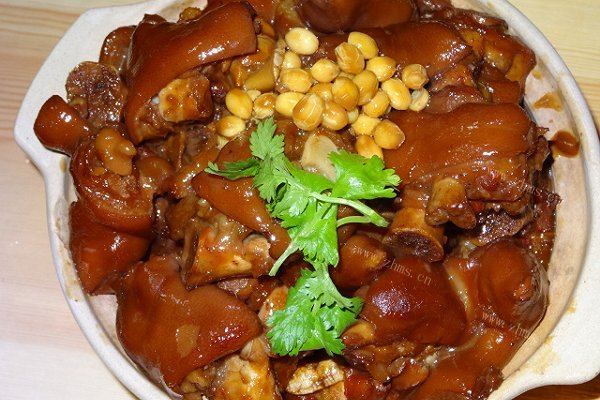 黄豆烧猪手