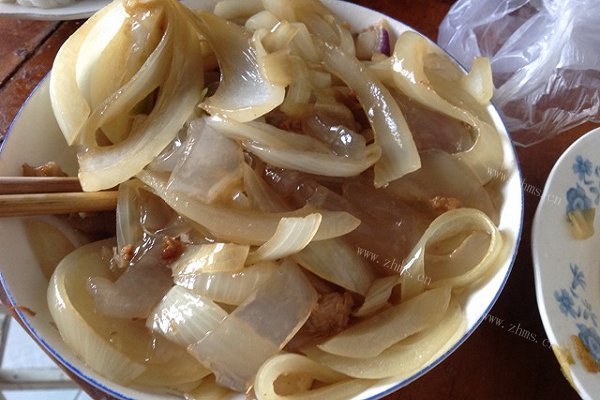 美味炒拉皮