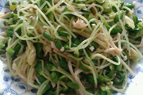 凉拌青豆芽金针菇