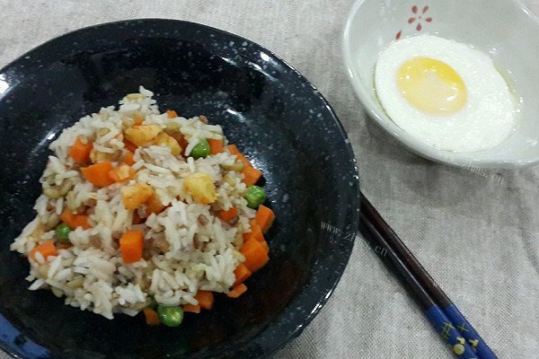 红萝卜青豆健康饭