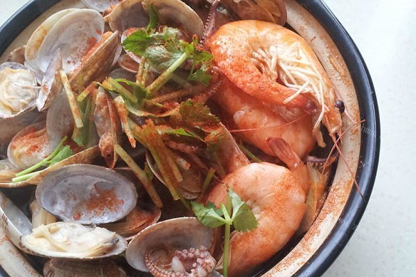 家常海鲜砂锅
