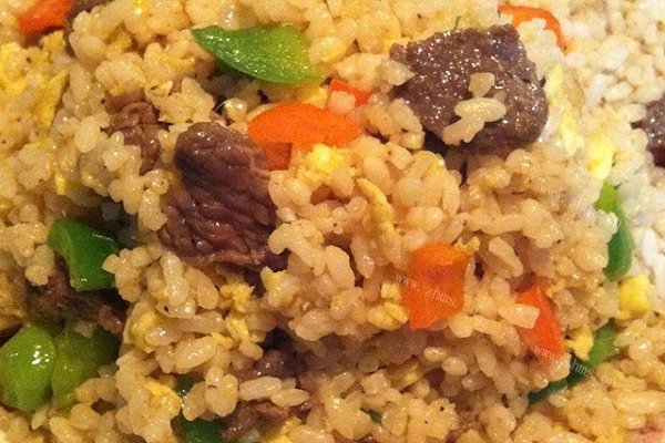 五彩牛肉炒饭