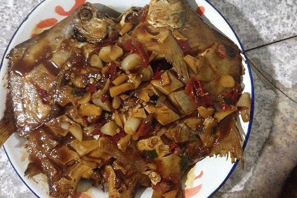 红烧鲳鱼