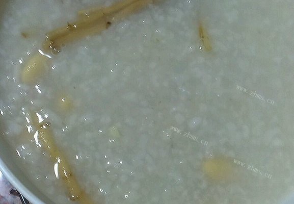 家常版茅根扁豆下火粥