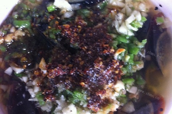 皮蛋豆腐青椒，凉拌