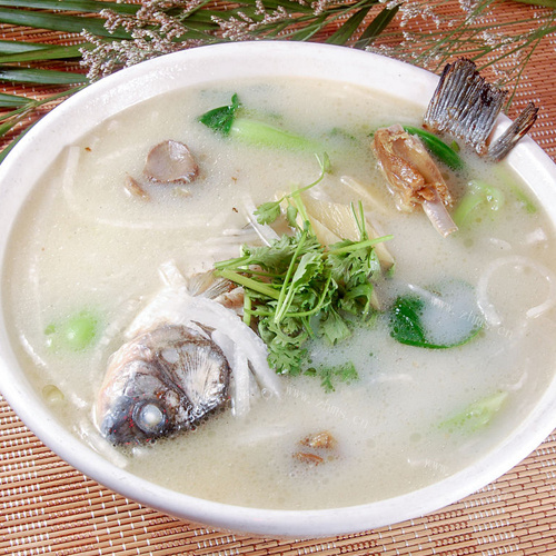 家庭版-鲫鱼豆腐汤
