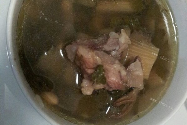 菜干猪骨墨鱼汤