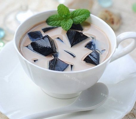 仙草冻奶茶