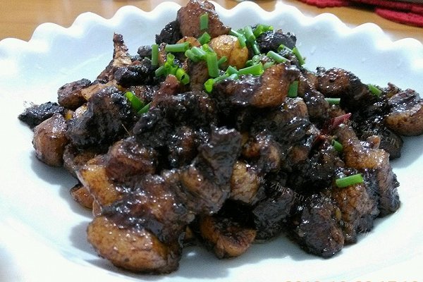 笑妈版～板栗红烧肉
