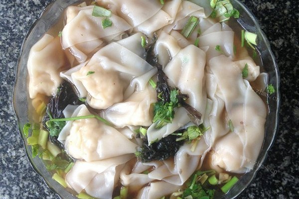 鸡肉馅小馄饨