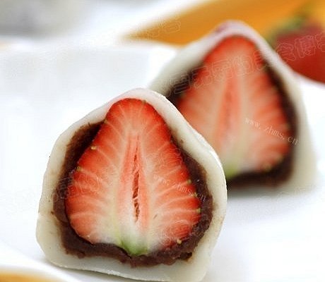 省时点心：草莓大福