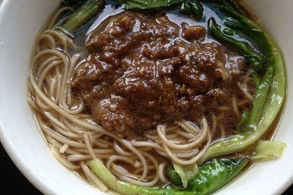 家常大排荞麦面