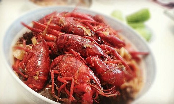 美味麻辣小龙虾