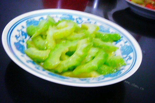 清炒苦瓜