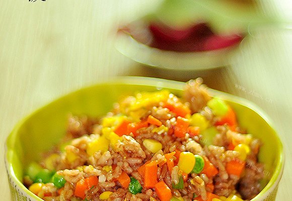 耘尚哈玉米粒炒饭