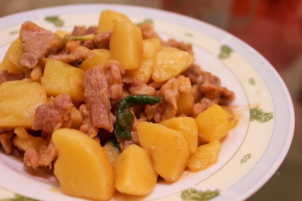 家庭版土豆烧肉