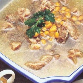 营养滋补的黄豆炖排骨汤