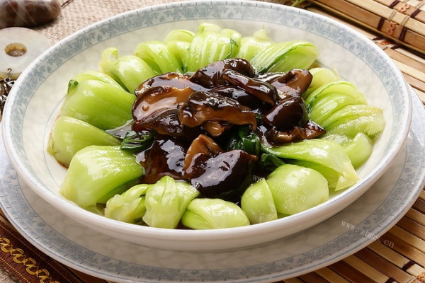 美美厨房之香菇油菜