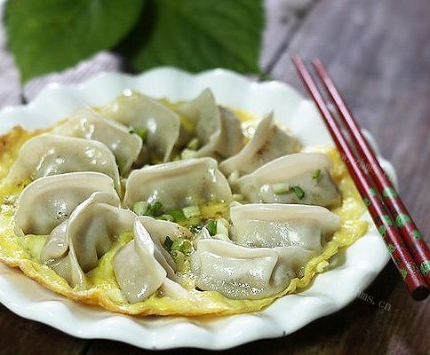 蛋皮锅贴