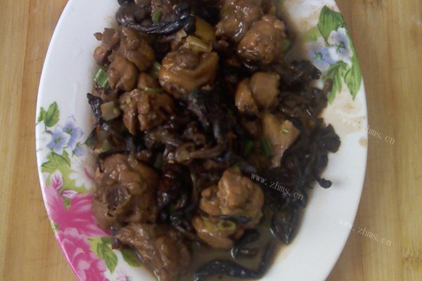 小鸡炖蘑菇